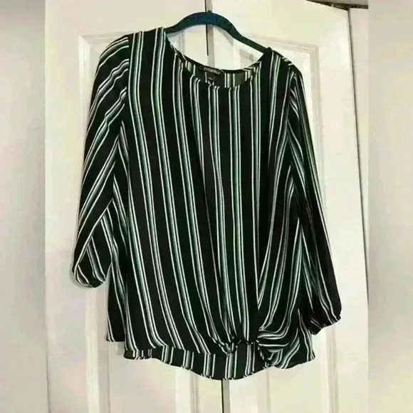 Roz & Ali Tops - Dress barn roz and Ali top
